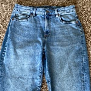 AE Stretch Mom Jean
